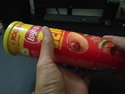 这是一个低成本演唱会神器薯片筒镜头的教程。#演唱会神器 #薯片桶镜头 #创意DIY #摄影器材 #正派里的邪修