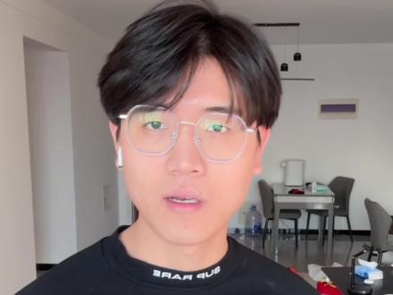 豆包说啥我穿啥 #AI说啥我穿啥 #豆包app #豆包ai #当豆包教我打扮
#人工智能