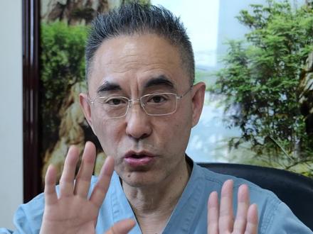 警惕:做俯卧撑时一个姿势会伤到手腕!(一)#健康科普 #运动健身 #运动受伤 #俯卧撑 #专家说 #手腕