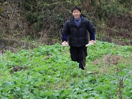 没有肉的牛骨头还能这样做,太爽了。#农村美食 #牛骨头 #乡村守护人 #乡村生活