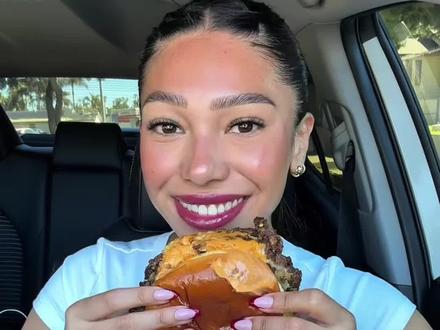 美式汉堡薯条🍔 #吃货日常 #美式汉堡 #妈呀太香了