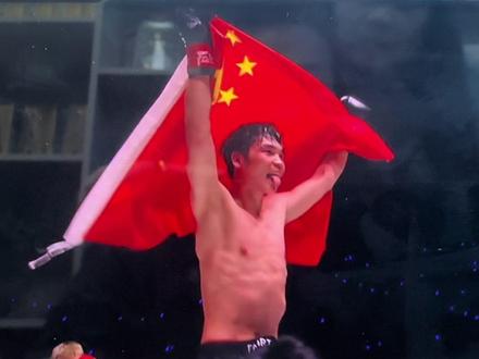 刘梦阳VS佩雷拉 恭喜好兄弟刘梦阳,拿下佩雷拉赢得本次比赛的胜利#散打搏击 #拳击 #泰拳 #女子防身术 #勇士搏击泰拳馆