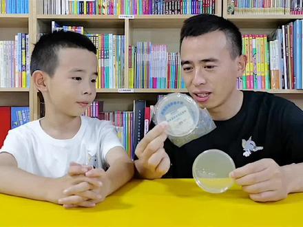 孩子大多没有养成勤洗手的好习惯,这个视频可以给娃看看,洗手前后细菌对比很明显#亲子教育 @DOU+小助手