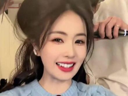 #白鹿 实诚人,倒也不必什么都说 #浙江卫视2026跨年晚会 #直播 #临江仙 #2025影娱年终大赏