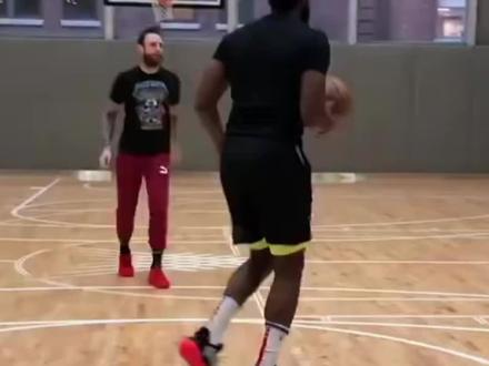 冠希说球,冠希就是解说界的goat!有节目效果,有技术分析,也有激情澎湃的解说!#冠希说球