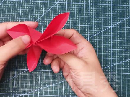 教你折叠一朵简单又漂亮的花朵,小朋友太喜欢了! #折纸 #手工 #亲子 #折纸教程 #创意