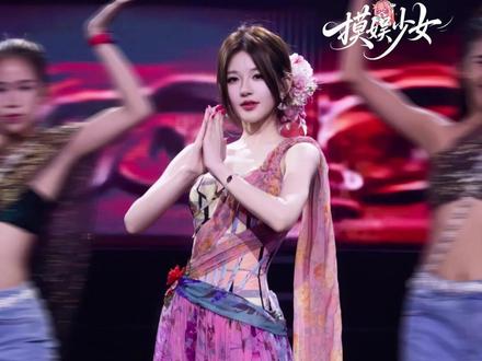 什么叫出现即出圈!!! #赵露思 #赵露思演唱会 #热度 #夯 #泰国