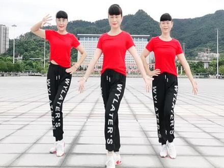太好看啦!简单易学,一遍就能学会 #广场舞大妈 #千人广场舞
