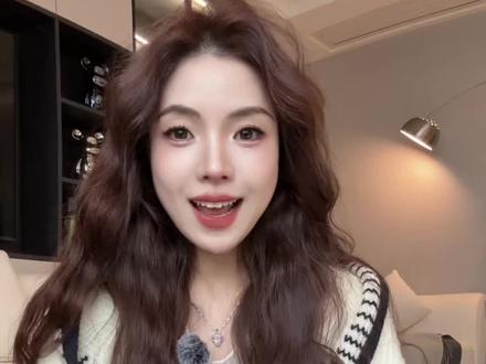 157 88|小个子衣柜里必不可缺的特色牛仔裤#气质女人 #时髦穿搭 #小个子穿搭 #牛仔裤