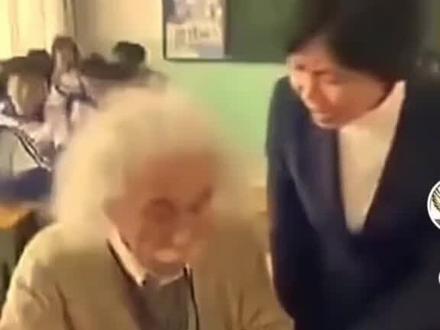 "就特么你叫夏洛呵"