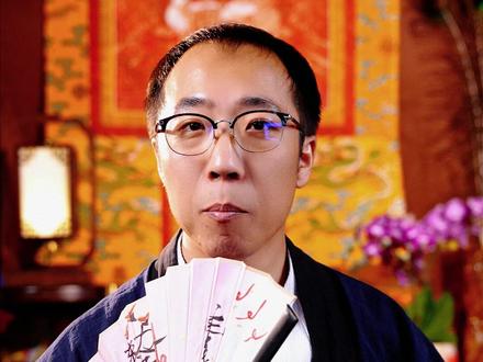 猫上供台 神明不怪? 多读书是好的,尤其是读经典,至少不会被忽#猫咪 #猫 #猫咪的迷惑行为 #生活感悟 #文化传承