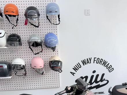 小牛 NX 风速帅到爆炸 4000 元你不选他你选谁
真正的碾压同级别所有产品#小牛电动 #小牛NX风速 #电摩 #大玩具