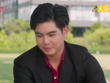 #泰剧 #恋爱舞台 中间那两个好害羞啊😄😄😄