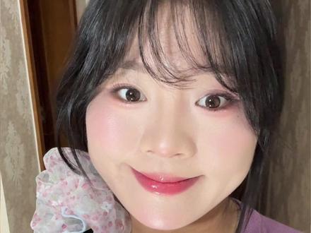 3分钟教你画出人间人爱花见花开的韩系水光肌妆容 #定妆 #水光妆