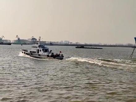 健康绿码、船员行程绿码、船E行绿码、污水接收、岸电扫码接电、登记身份证信息、量体温、核实配员、核实船名标识提供船照片、手机签证、锚泊申请…………#繁琐的生活 #船舶 #船员 #跑船人 #船姐播报 #船姐和船姐夫 #原创 @抖音小助手 @DOU+上热门