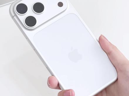 17Pro痛机自由|自制背卡保姆级教程来啦✨! 自制背板+圆环两种大小背卡➡️详细教程💭
1张A4纸+1个好用不发黄的壳, 实现手机壳自由
二次元/追星党有福了~轻松自制!
#iPhone17Pro #iPhone17 #手机壳 #手机壳DIY #iPhone手机壳