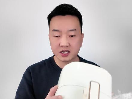 拆开来看看,这就是最近爆火的炸锅? 一起来看看,里面到底是什么!。#荣事达空气炸锅 #空气炸锅 #测评