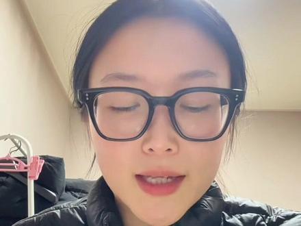 正因这世间的圆满如此罕见,人们才在那抹不可捉摸的极光里,悄悄藏进了最渺茫的愿望
#韩语学习 #爱情怎么翻译 #生活感悟 #台词