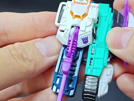 能合体竟然还能“变形”?变形金刚积木车第二弹玩法非常丰富,还有很多星辰版配件可使用非常棒#布鲁可积木人#布鲁可积木车#变形金刚#潮玩#青年创作者成长计划