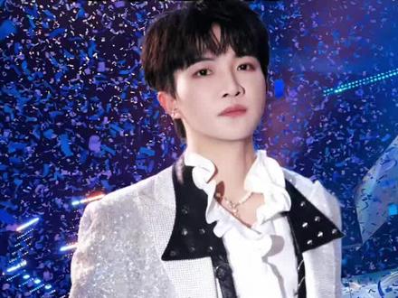 为什么周深的演唱会越来越难抢了? #周深巡回演唱会 #周深 #周深演唱会 #深深的 #歌手周深