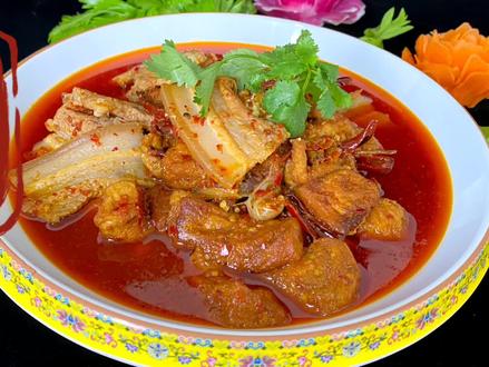 又一道老师傅拿手的豆腐菜,用高压锅炖出的豆腐,咬一口满嘴汤汁 #美食趣胃计划 #美食分享官