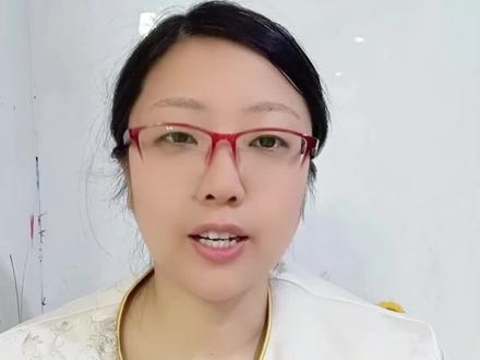 四下第6课《飞向蓝天的恐龙》课后小练笔怎么写? 四下《飞向蓝天的恐龙》课后小练笔怎么写?一个视频讲清楚,记住这个方法,轻松学会仿写,记得点赞关注老师,和老师一起学起来!#家长必读#四年级语文 #小练笔 #春招最新进度播报@抖音作者助手 @抖音小助手