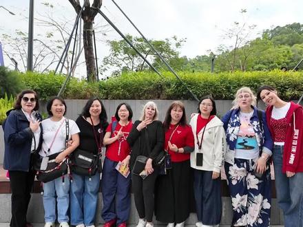 2月7日,华晨宇36岁生日当天,火星演唱会深圳收官站如约而至,来自各个国家和地区的歌迷齐聚深圳大运中心,用不同的语言送上了最温暖的祝福。#华晨宇0207生日 #歌迷用多国语言祝华晨宇生日快乐
记者:于涵 富文佳 樊子豪
视频:于涵
审核:杨箫玮 刘世东