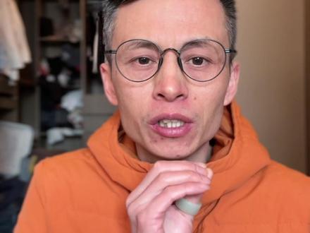 #AI音乐 的版权究竟归谁?我查阅了几大代表平台用户协议,明确规定归用户所有,放心冲吧。#听歌 背景音乐是AI音乐#放牛一马 主页-音乐汽水音乐听全曲