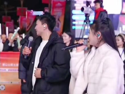 阿朱苏潇潇对唱!苏潇潇遵义站的又一次十万加!@阿朱💋(金朱传媒)228 @苏潇潇 #阿朱#苏潇潇