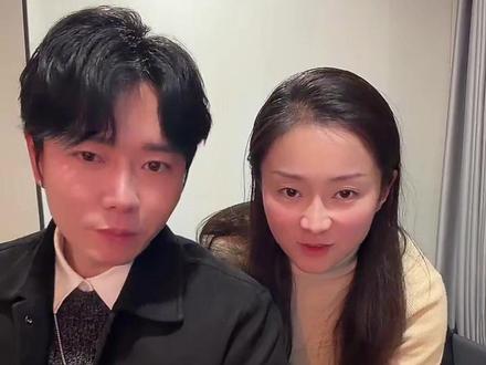 你们觉得我应该主动一点,还是桃桃主动一点呀 #太子哥 #杨桃桃 #主动