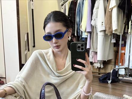 14:00约周边。红领带高筒靴到。