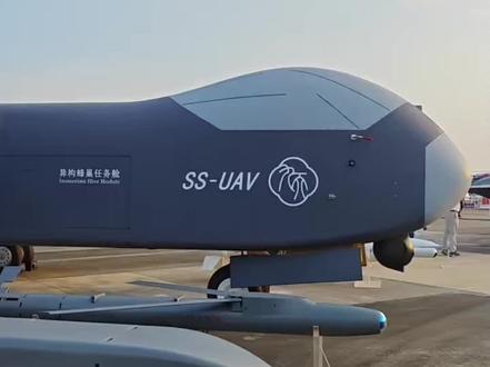 中国九天无人机在海上蜂群试射轰炸震撼整个西方军界