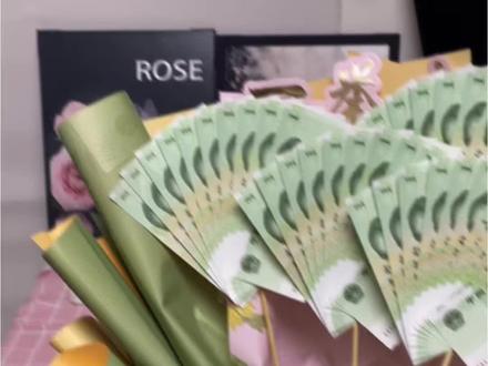 18岁,既是成人,亦是考生。愿你前程似锦,未来可期。#成人礼花束 #百日誓师 #成品花束生日礼物