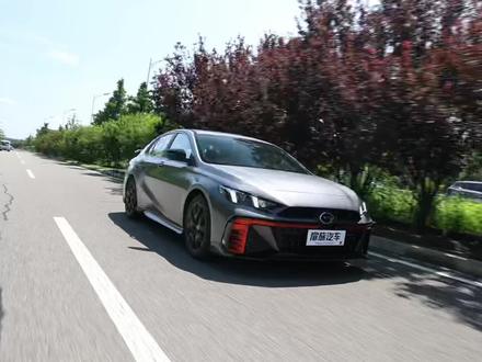 停到P房也毫无违和感!体验影豹J16 R-style赛道版
3个月前,我带大家试了传祺的影豹,今天它的J16 R-style赛道版来了!这台车不仅有赛道版该有的整套运动包围,官方甚至把排气都替你改好了,不到14万的价格还有必要去看思域吗?#影豹 #赛道