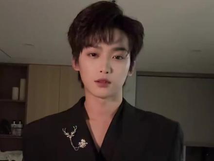 最高票价1880元,梓渝演唱会高价门票引热议