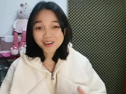 月亮鞋大家有知道的吗,现在的时尚真的跟不上,刚2026年,又一新时尚了#月亮鞋#月亮鞋搭配#鞋子#时尚鞋子#时尚穿搭