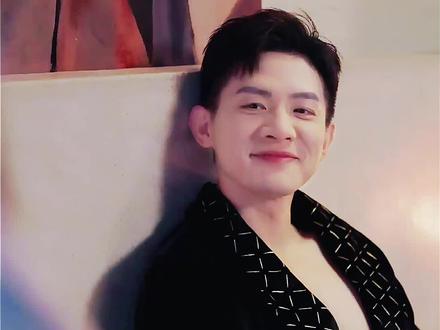 终于娶到心爱的的她#娇吻月光