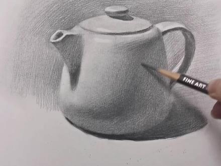 详细茶壶素描过程,上期视频起型铺暗色,下期深入塑造
#零基础学画画 #素描静物 #绘画教程 #素描入门 #一起学画画