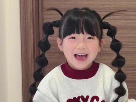 挑战给女儿编100款发型,第4款:看一遍就会的俏皮可爱的泡泡翘翘辫#儿童编发 #女童编发教程 #日常儿童编发 #儿童编发教程 #真实生活分享计划