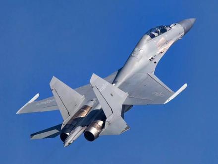 解放军空军霸气呛台#有种开火控雷达照我 #祖国统一势不可挡 #军事科技 #武器科普 #中国空军威武 @DOU+小助手