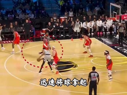 NBA赛季最精彩的比赛!文班亚马送给雷霆赛季第二败!剑指冠军 文班出征!寸草不生!今天NBA杯半决赛落下帷幕!此前赛季24胜仅1负的雷霆队迎来了他们的赛季第二败,而制造这一大暴冷的始作俑者,正式由文班亚马率领的西部新军圣安东尼奥马刺队!此前他们刚刚凭借青春风暴,战胜洛杉矶湖人队,此役,他们乘胜追击,凭借外挂 文班亚马的火线复出,最终,逆转战胜由mvp亚历山大率领的雷霆队!整个比赛的过程,可谓是荡气回肠,此起彼伏!每个进球,都是拳拳到肉,你方唱罢,我方登场,站至最后一刻,马刺究竟如何涉险过关,文班亚马是如何改变比赛形式的?亚历山大率领的雷霆,又败在哪里?跟着吵吵,咱们全部明了!#篮球🏀#文班亚马 #雷霆 #亚历山大