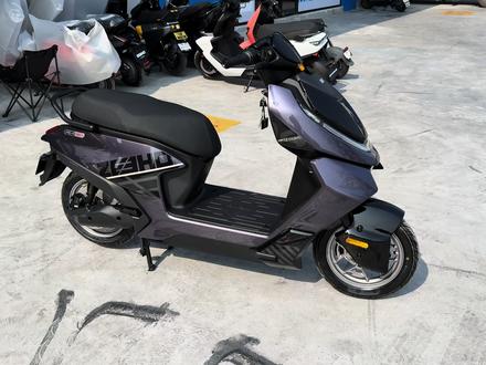 新款AE4se➕避坑指南!配好电池才够爽!(温馨提示!电池可以用48v60v的需要升级OTA调电流参数!这样才不会断电,但速度会变慢!)#极核AE4se➕ #极核ae4#极核时代#极核电动#极核ae4不会买错