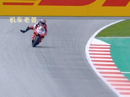 motogp大神过弯时向外伸腿究竟有什么作用! ? #motogp