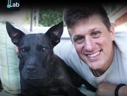 AI砸破制药巨头垄断,普通人也能主导生命奇迹! 为救晚期癌犬,悉尼创业者用ChatGPT+AlphaFold自研个性化抗癌疫苗,两针肿瘤缩50%!
#AI医疗 #抗癌突破 #ChatGPT #AlphaFold #个性化医疗