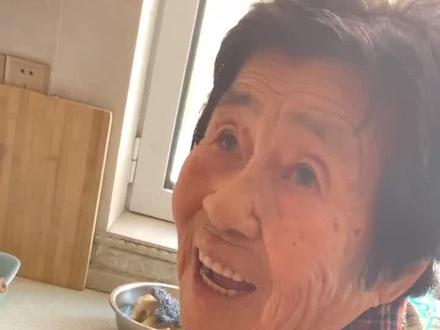 “打瓜”山东区域方言不常说,因而少有人知#奶奶 #山东方言 @抖音小助手