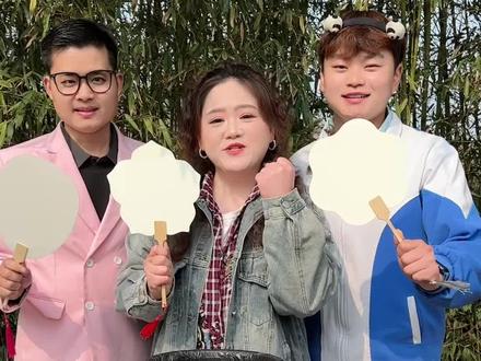 全家漆扇大PK,快来说你们觉得谁做的好看呢?#亲子互动#萌娃#做一把独一无二的非遗漆扇 #搞笑