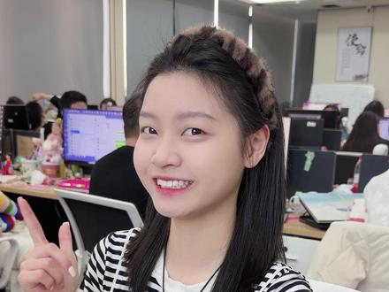 文档里的空白页删不掉,怼怼教你一招轻松搞定 #办公技巧 #wps #干货分享