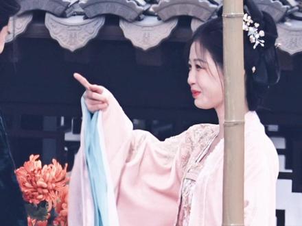 一家三口好温馨的打闹
#虞书欣#云初令#云初