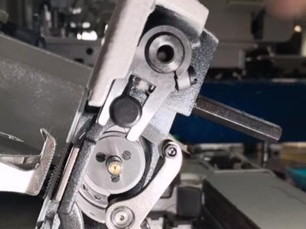 这两天一直有老铁问我牙齿高度怎么调,今天有时间给大家拍一个视频。同步车和平车的调解方法是一样的