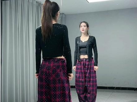 #千千阙歌 #背面慢动作分解 #热门舞蹈 @抖音Dou+上热门 @抖音热点 @DOU+小助手